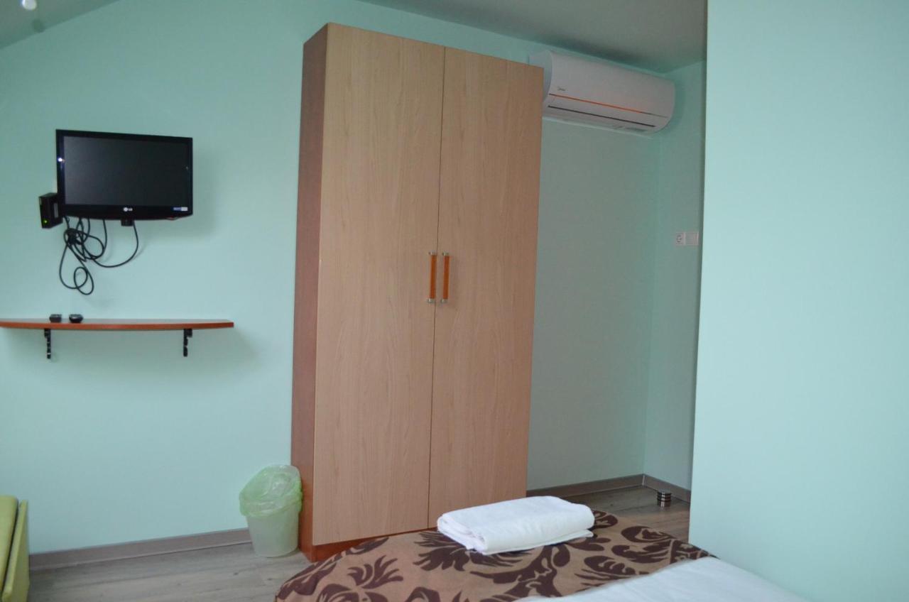 Holdfenyszallas Bed & Breakfast Szeged Exterior photo