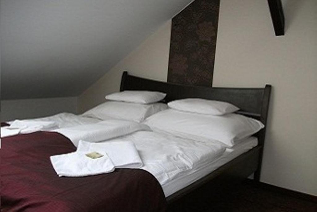 Holdfenyszallas Bed & Breakfast Szeged Exterior photo